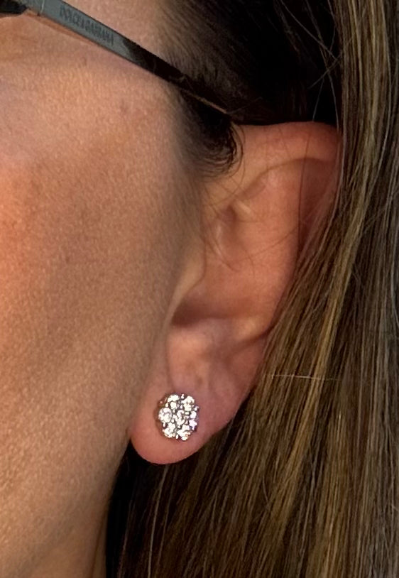 Brinco zirconia branca top flor