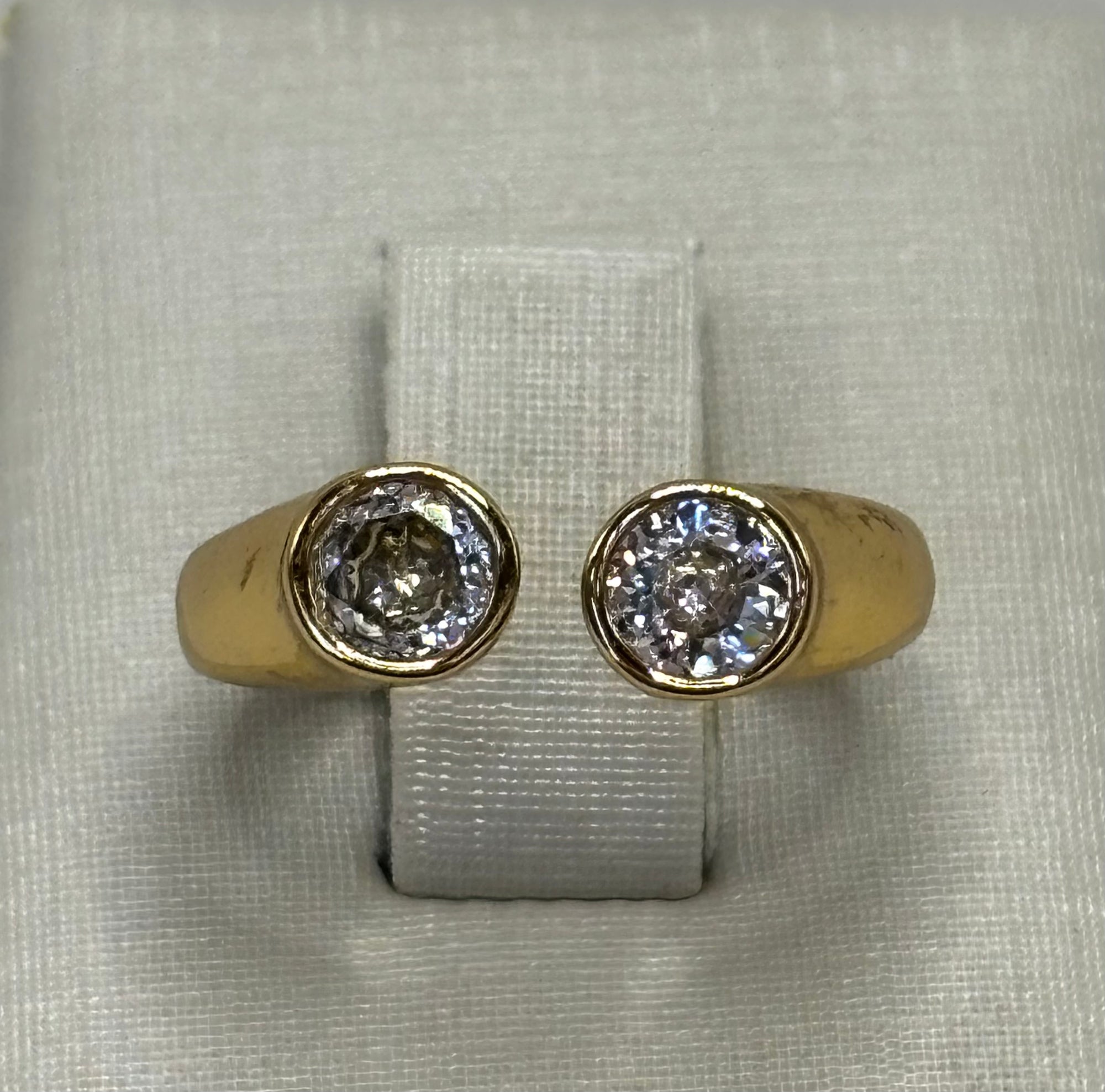 Anel Cristais Dourado Regulável