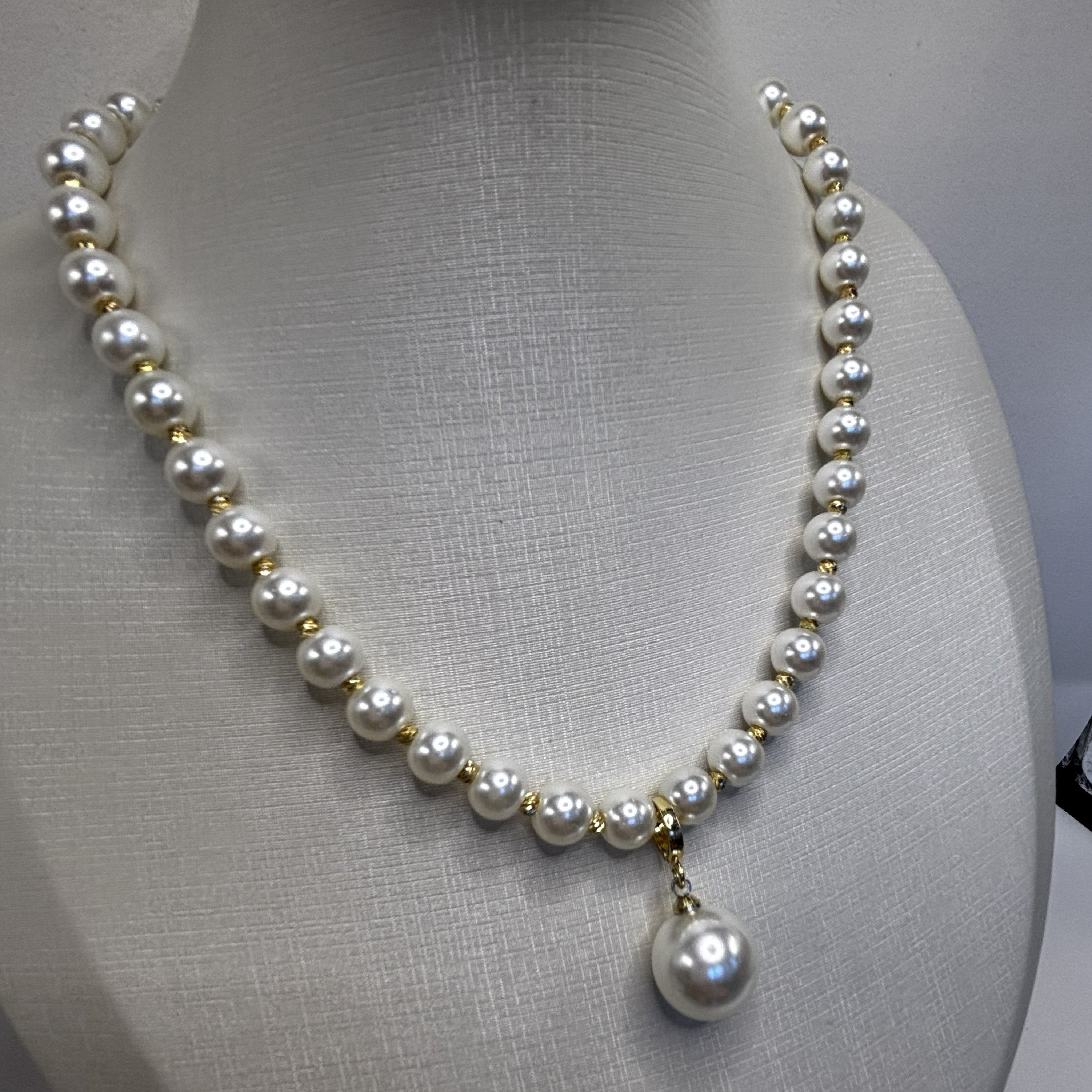 Colar Pérolas Dourado