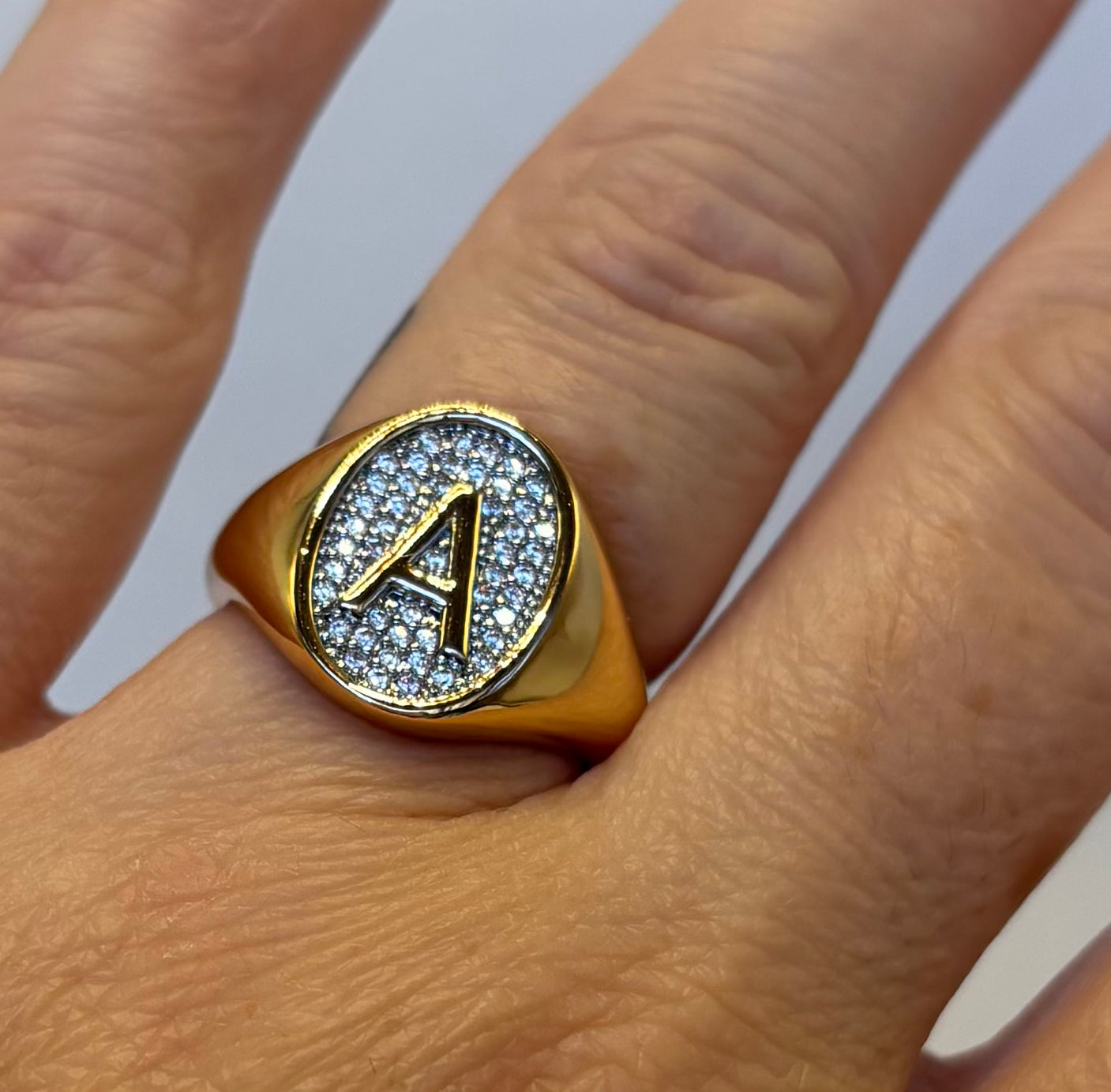 Anel Letra Micro Zircônia Bicolor Regulável