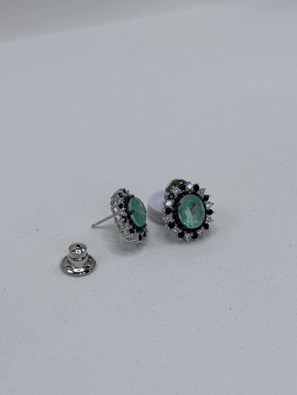 Brinco fusion esmeralda colombiana zirconia negra zirconia branca sol brilhante