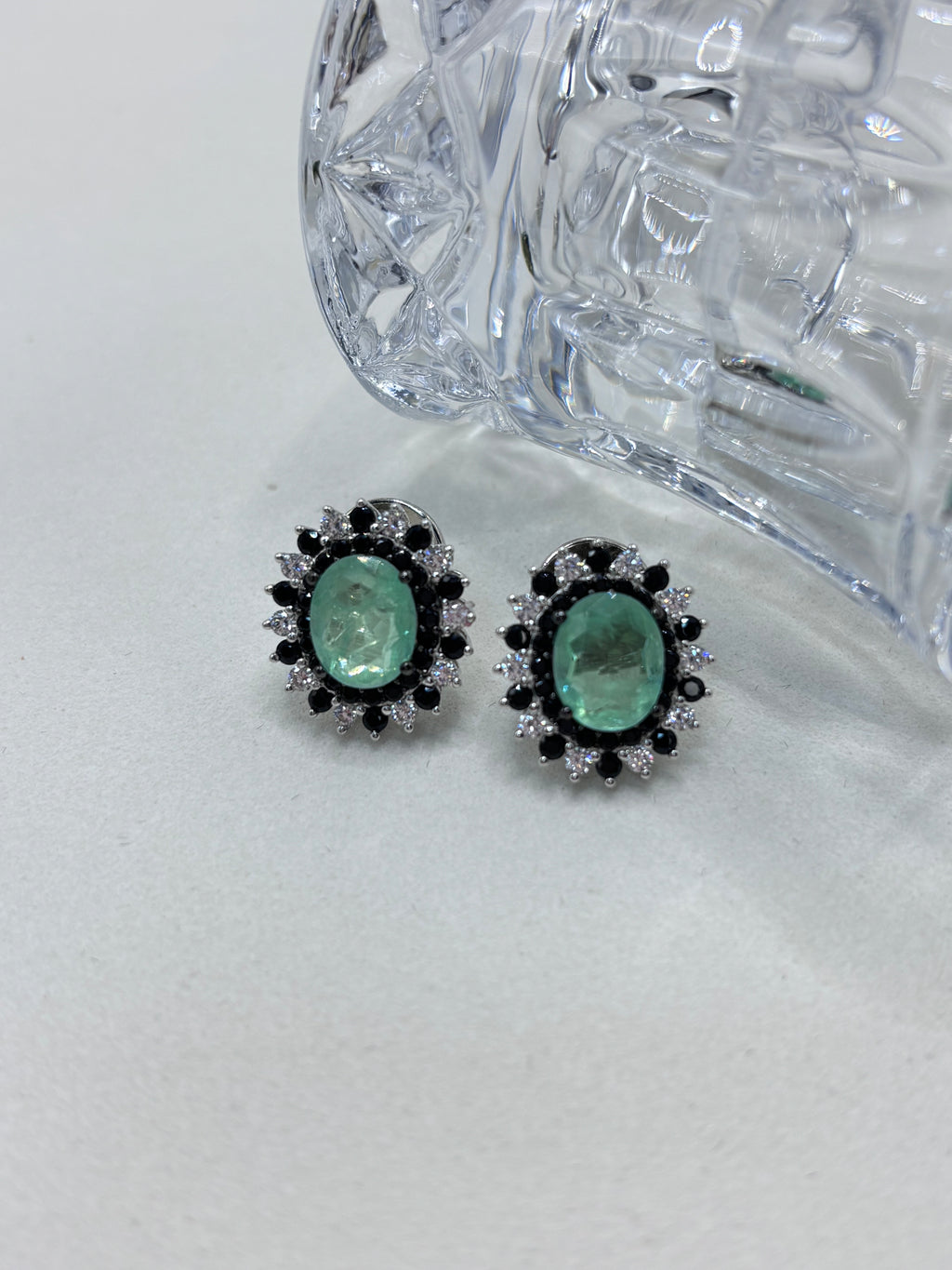 Brinco fusion esmeralda colombiana zirconia negra zirconia branca sol brilhante