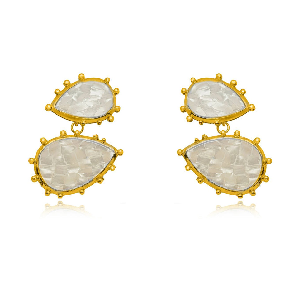 Brinco Madrepérola Dourado