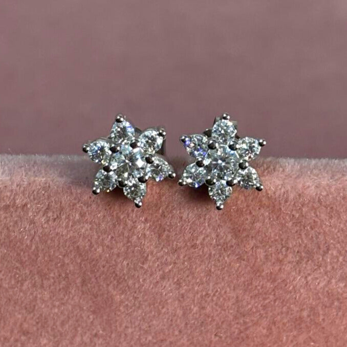 Brinco Flor Moissanite 0,6ct - Prata 925