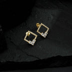 Brinco Dourado Quadrado com 30 Pedras de Zircônia - Galeria